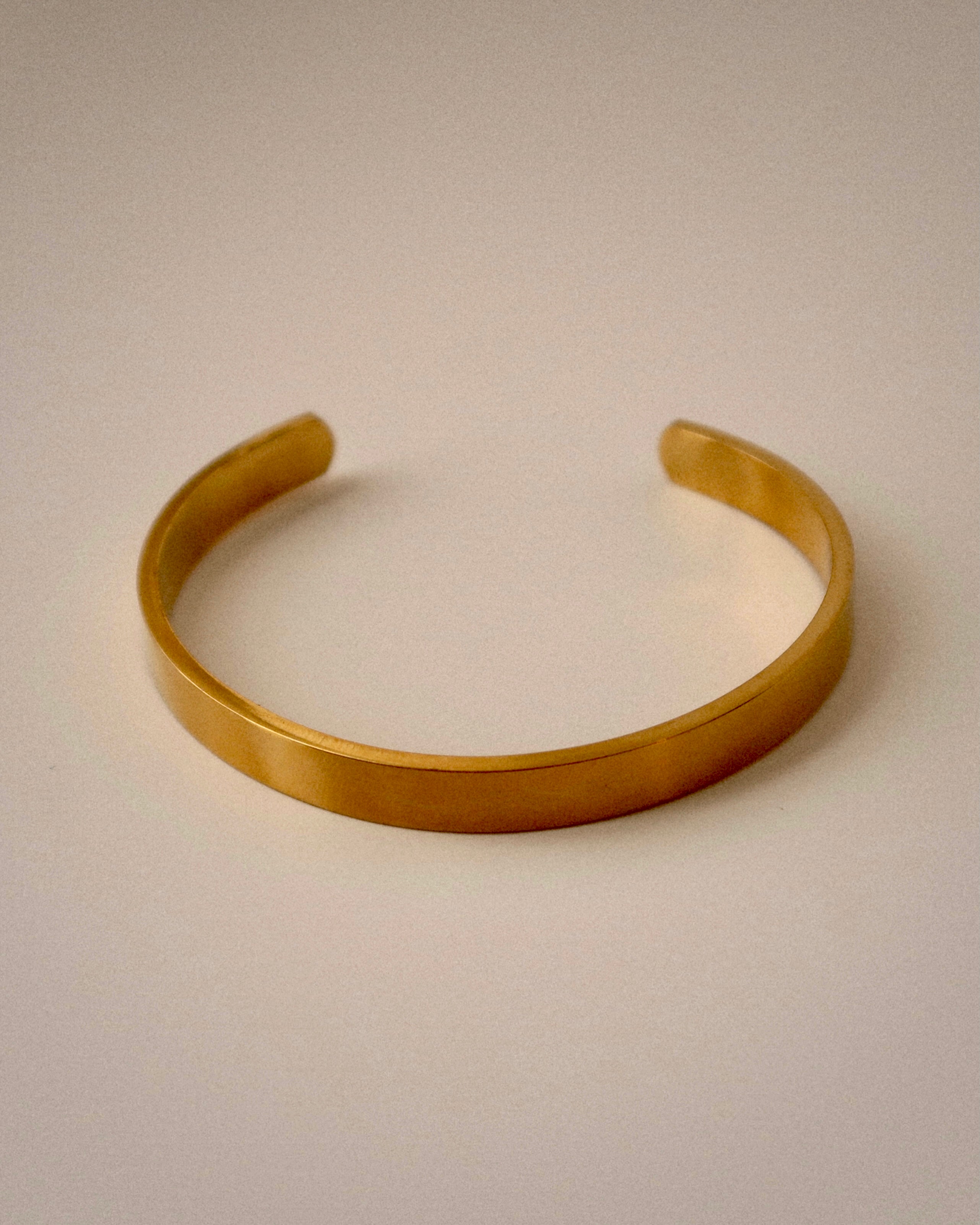 Valentina Bangle