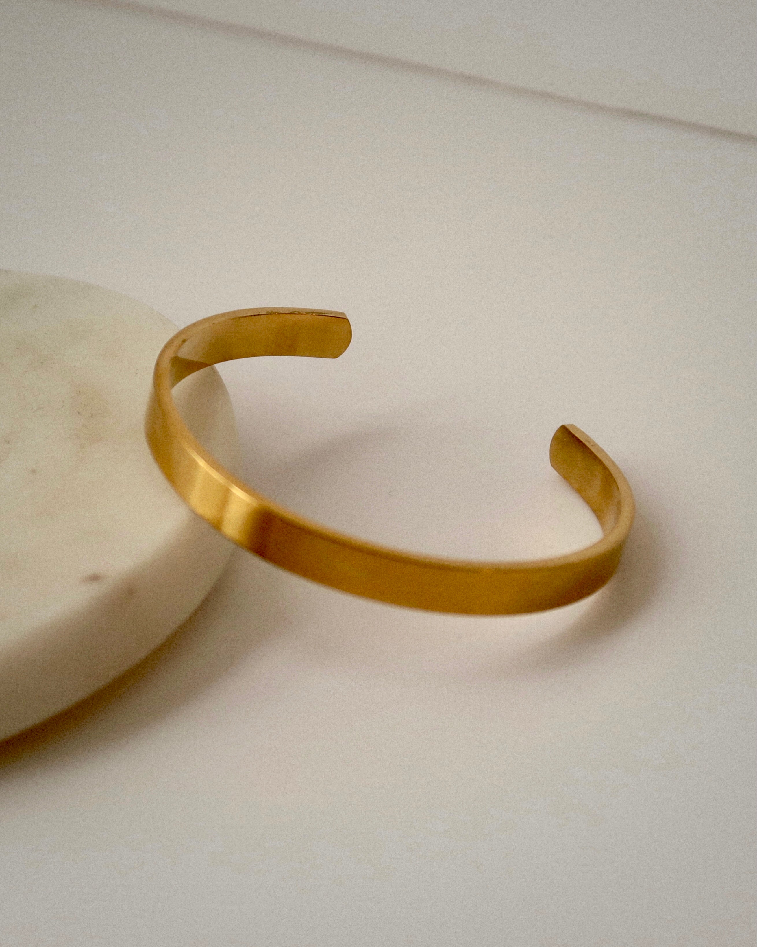 Valentina Bangle
