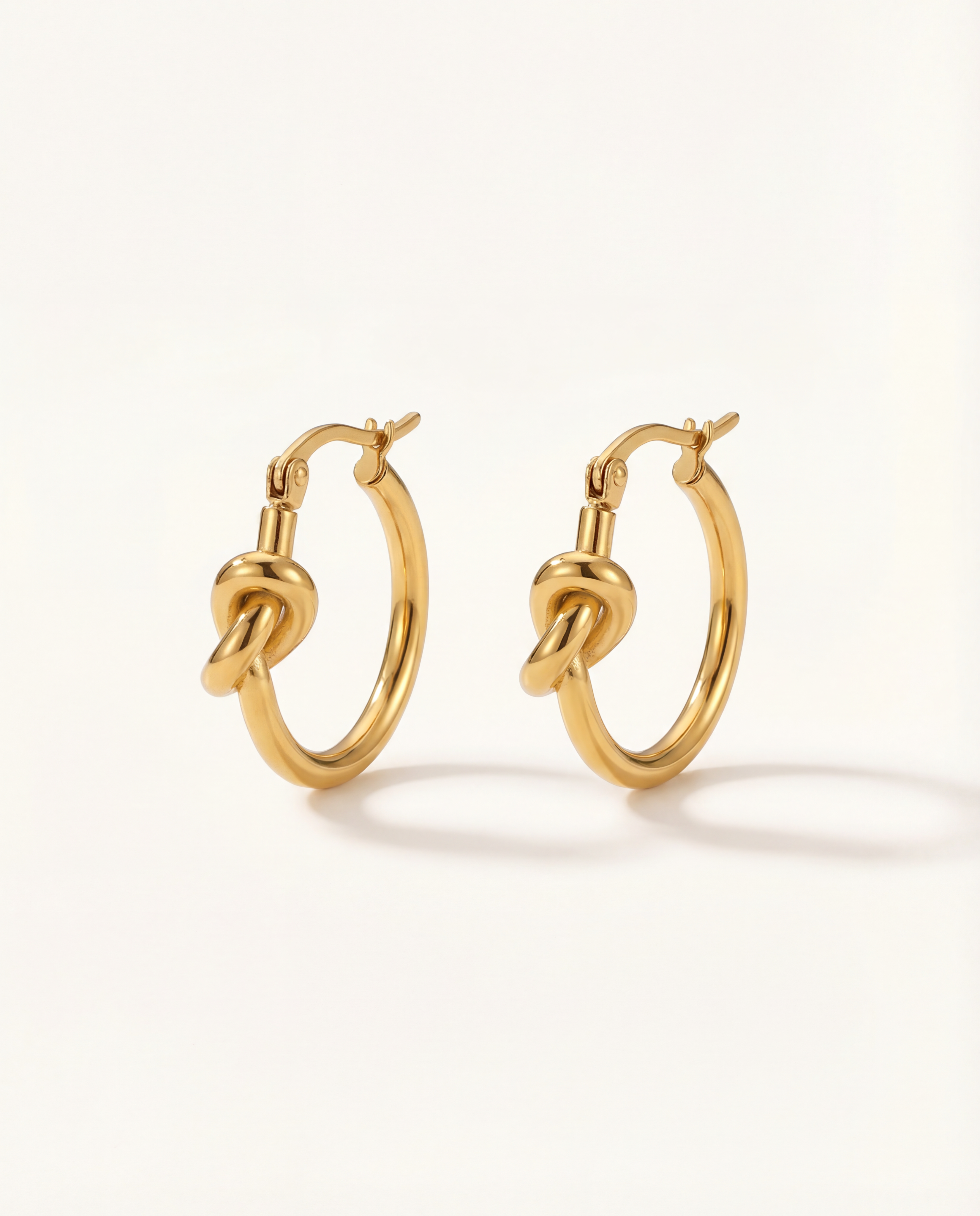 Lola Hoops